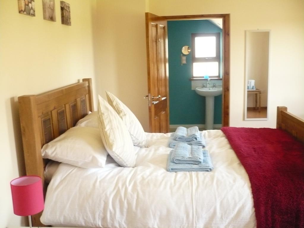 Maghernahar House B&B Ballycastle Zimmer foto